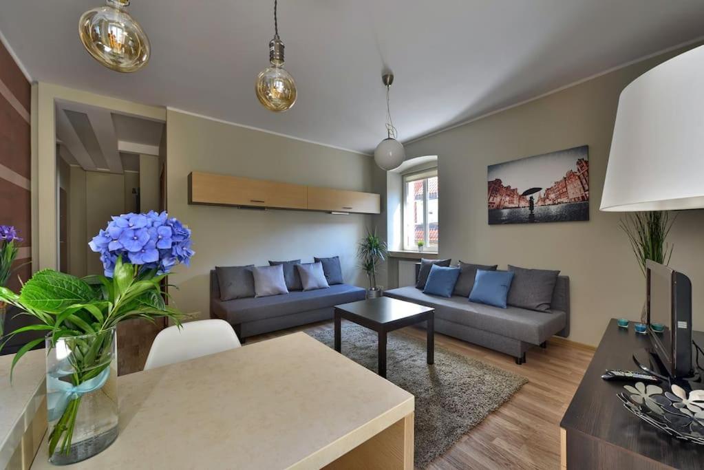Argentis Wiezienna Appartement Wrocław Buitenkant foto